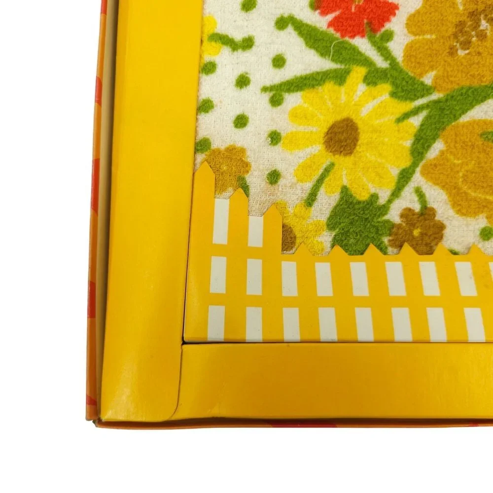 Vintage MCM Golden Crown Quality Decorative Towel Washcloth Cotton Floral NOS